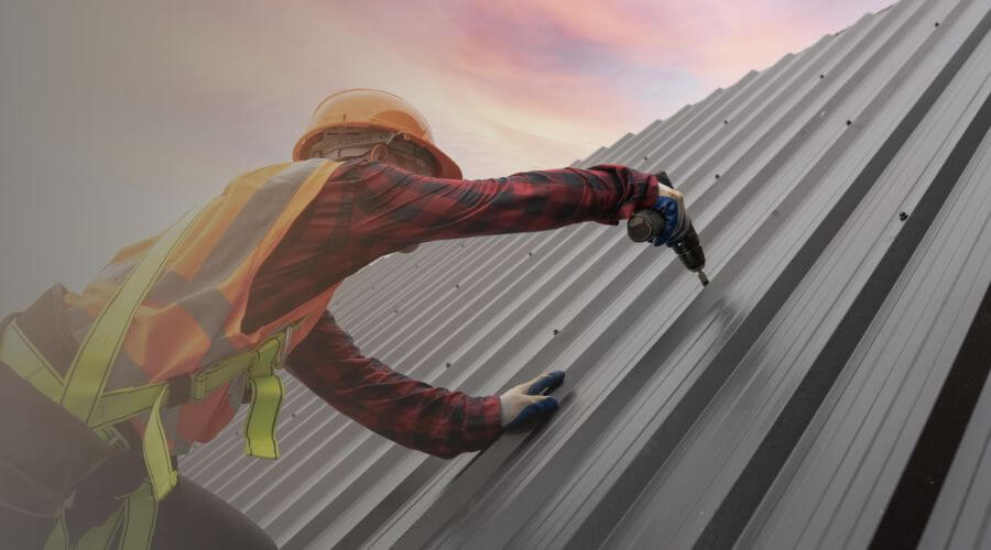 Professional gutter cleaning in Hampton, MN